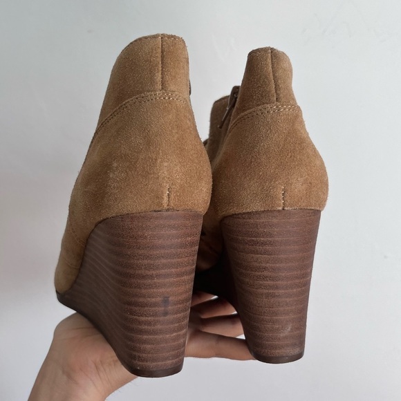 Lucky Brand Shylow Brown Suede Wedge Booties Boot - Picture 5 of 8